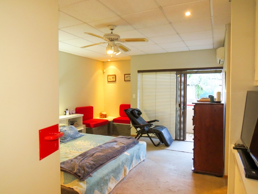 4 Bedroom Property for Sale in Heuwelsig Free State
